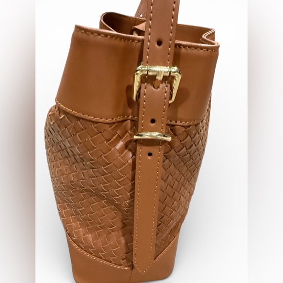 Valentina Fiore Woven Italian Leather Bucket Handbag - Picture 2 of 7
